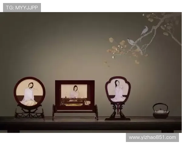 屏风之后，倾城之姿：穿越时空的东方韵致